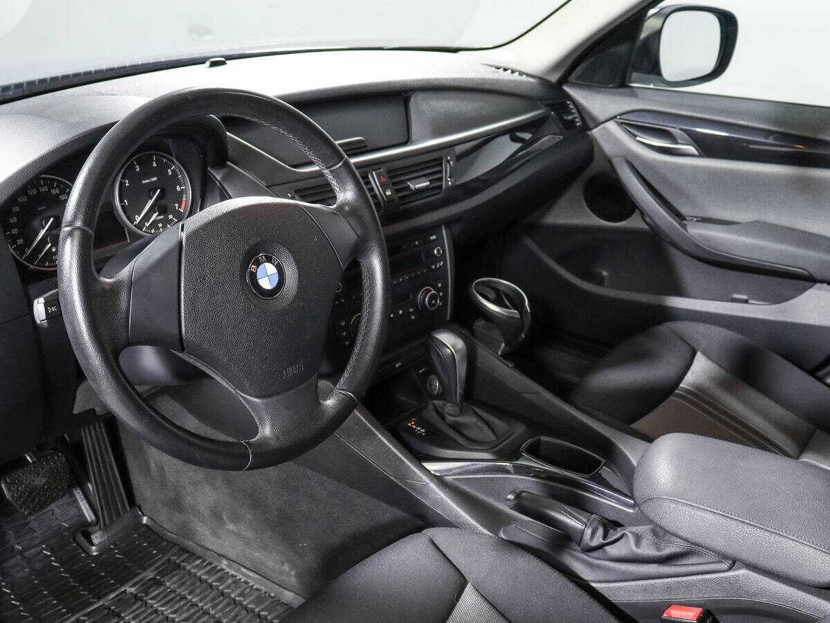 BMW X1 с пробегом — 2012 год. Фото: #12