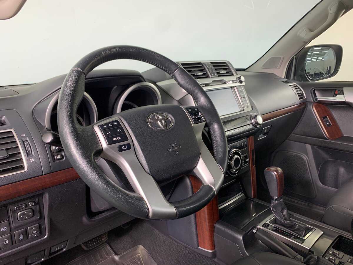 Toyota Land Cruiser Prado с пробегом — 2015 год. Фото: #11