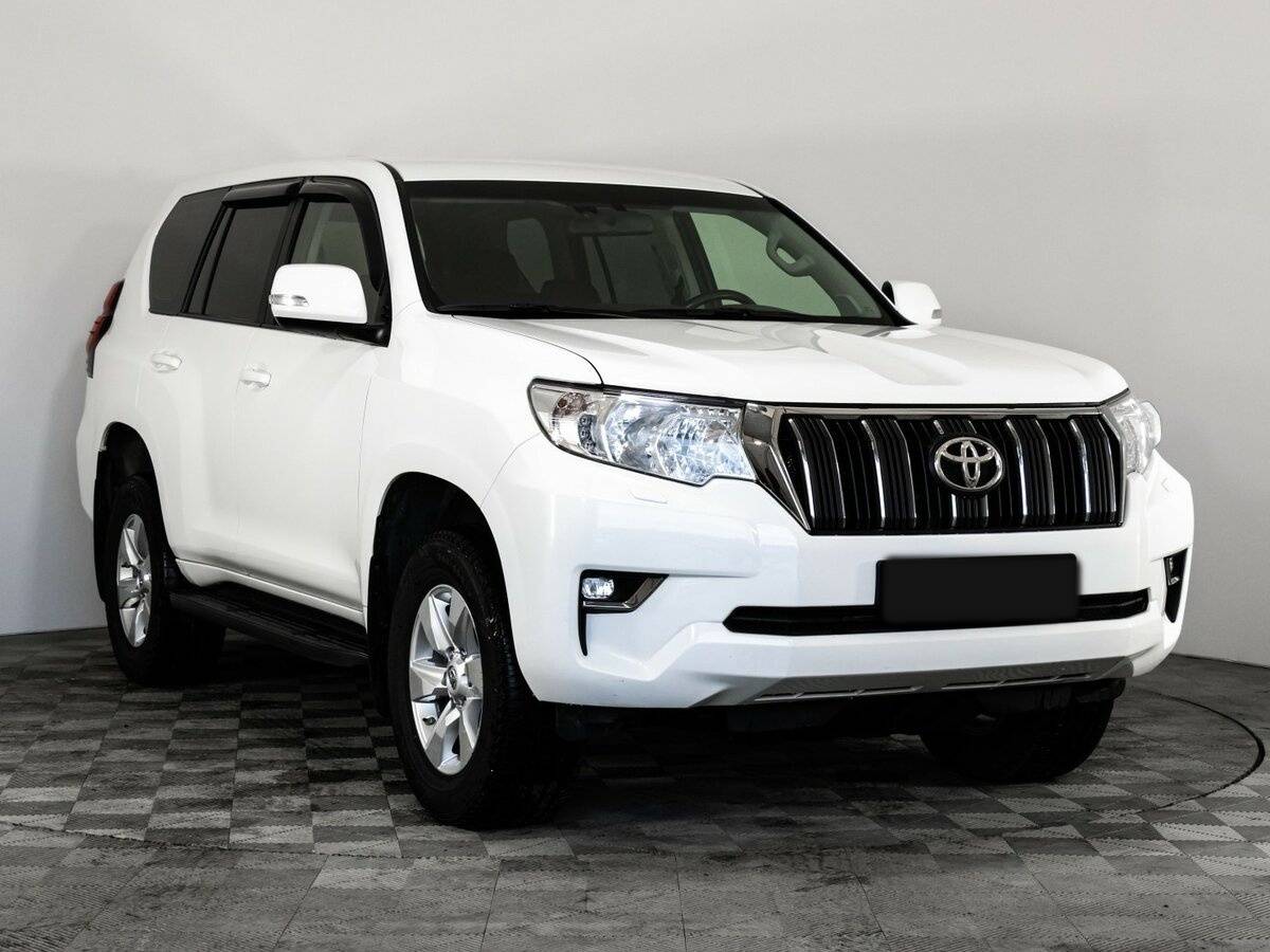 Toyota Land Cruiser Prado с пробегом — 2018 год. Фото: #2