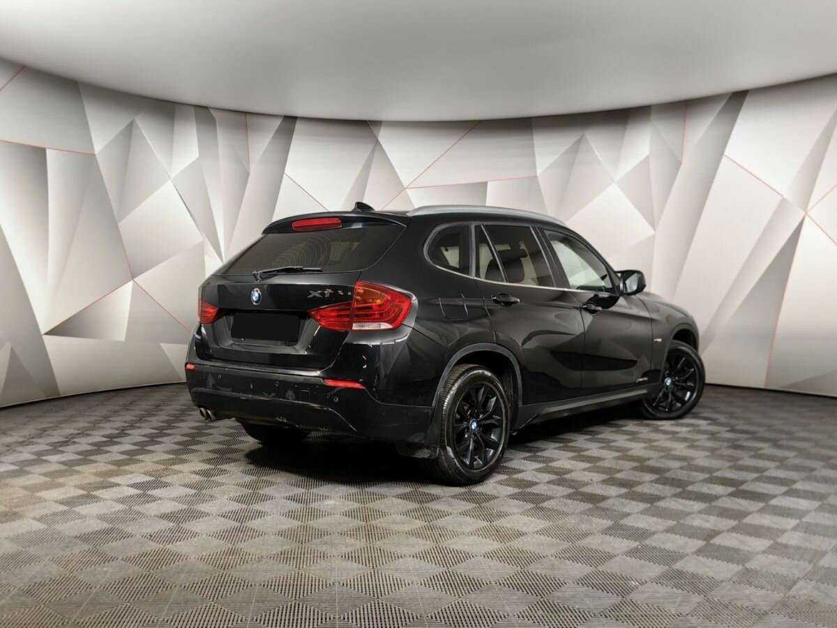 BMW X1 с пробегом — 2010 год. Фото: #1