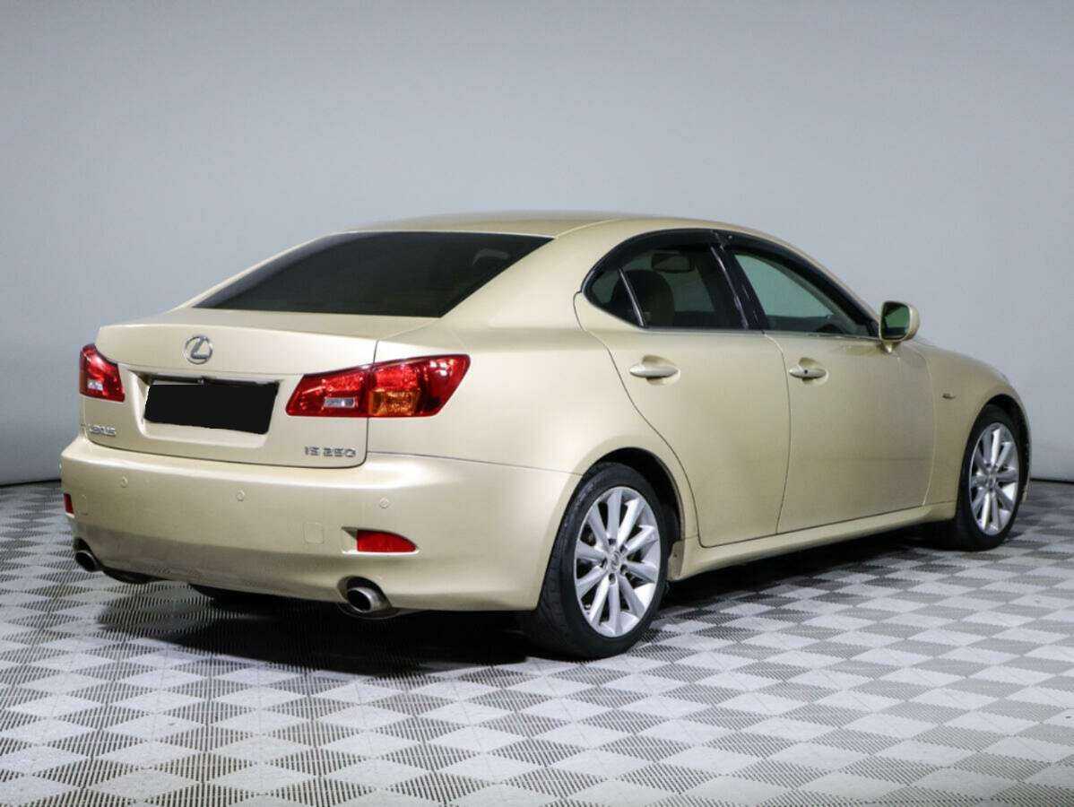 Lexus IS с пробегом — 2007 год. Фото: #3