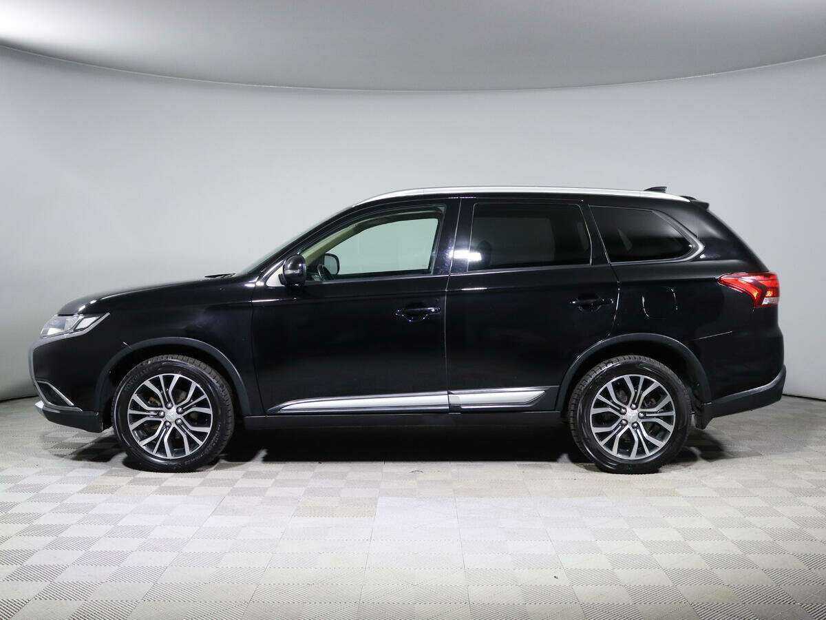 Mitsubishi Outlander с пробегом — 2018 год. Фото: #7