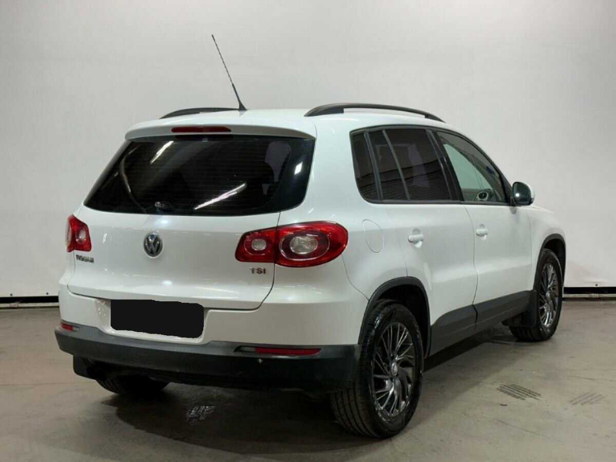 Volkswagen Tiguan с пробегом — 2010 год. Фото: #4