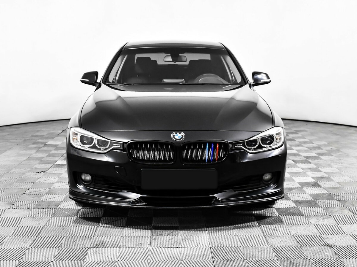 BMW 3 серии с пробегом — 2013 год. Фото: #1