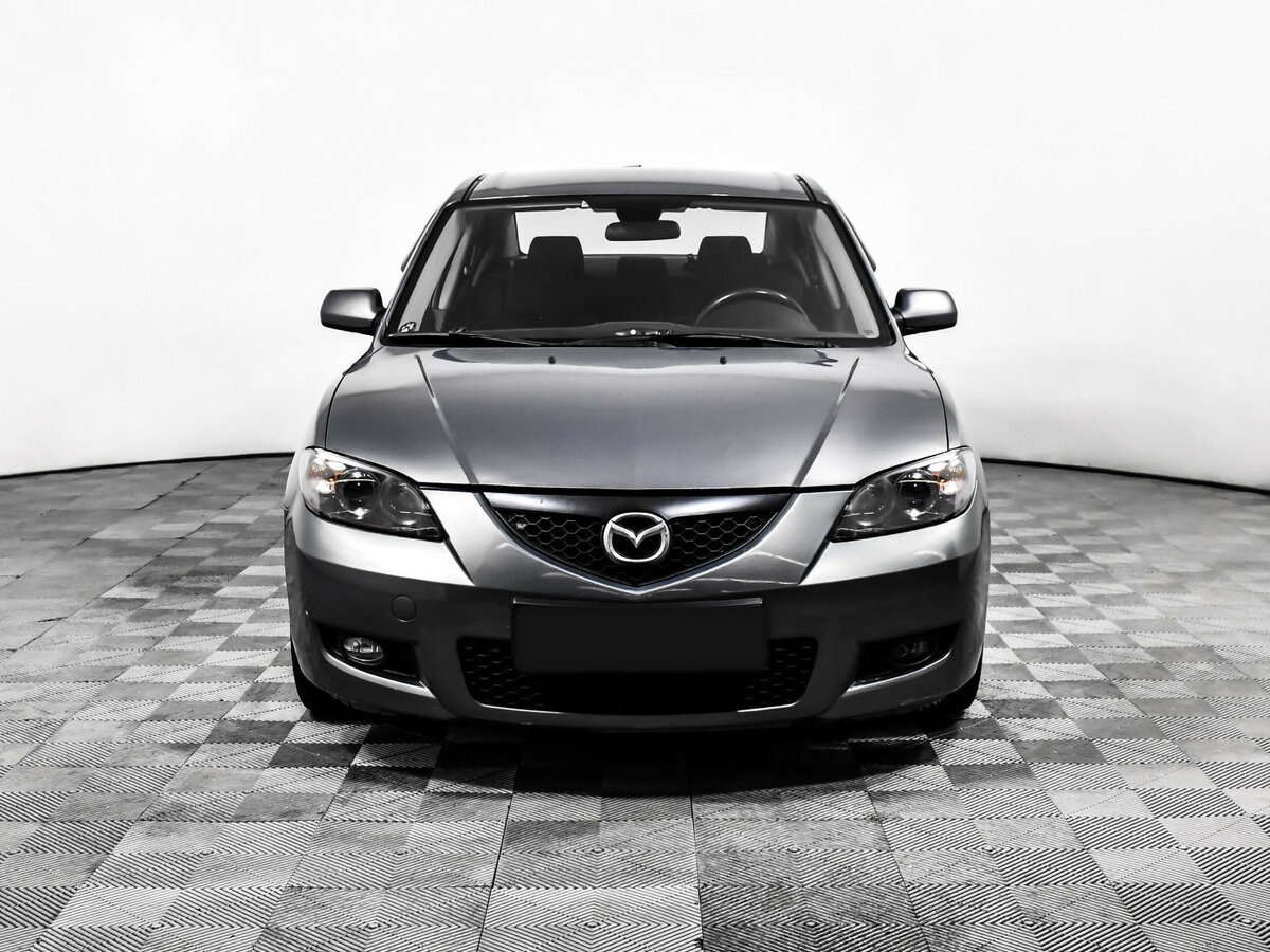 Mazda 3 с пробегом — 2007 год. Фото: #1