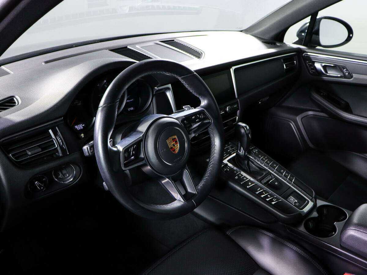 Porsche Macan с пробегом — 2019 год. Фото: #11