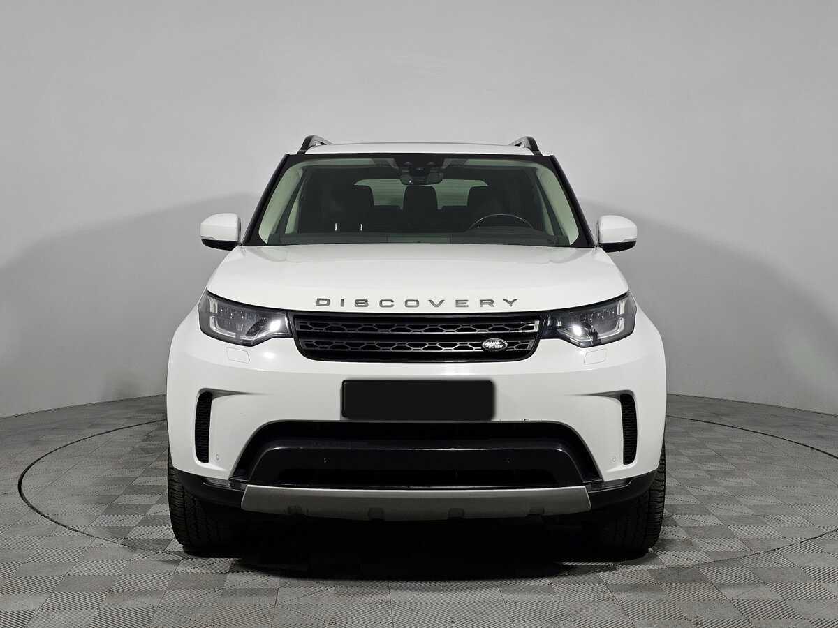 Land Rover Discovery с пробегом — 2017 год. Фото: #1