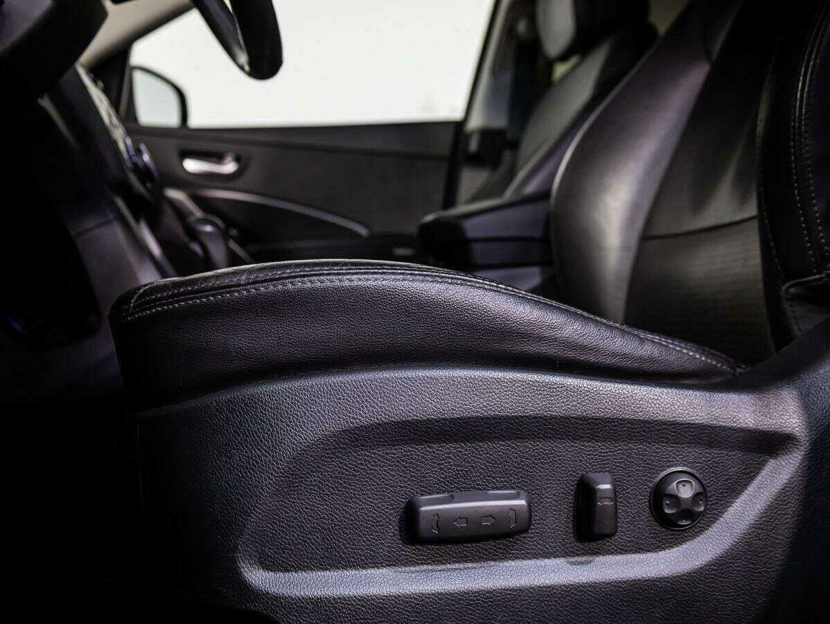 Hyundai Santa Fe с пробегом — 2013 год. Фото: #14