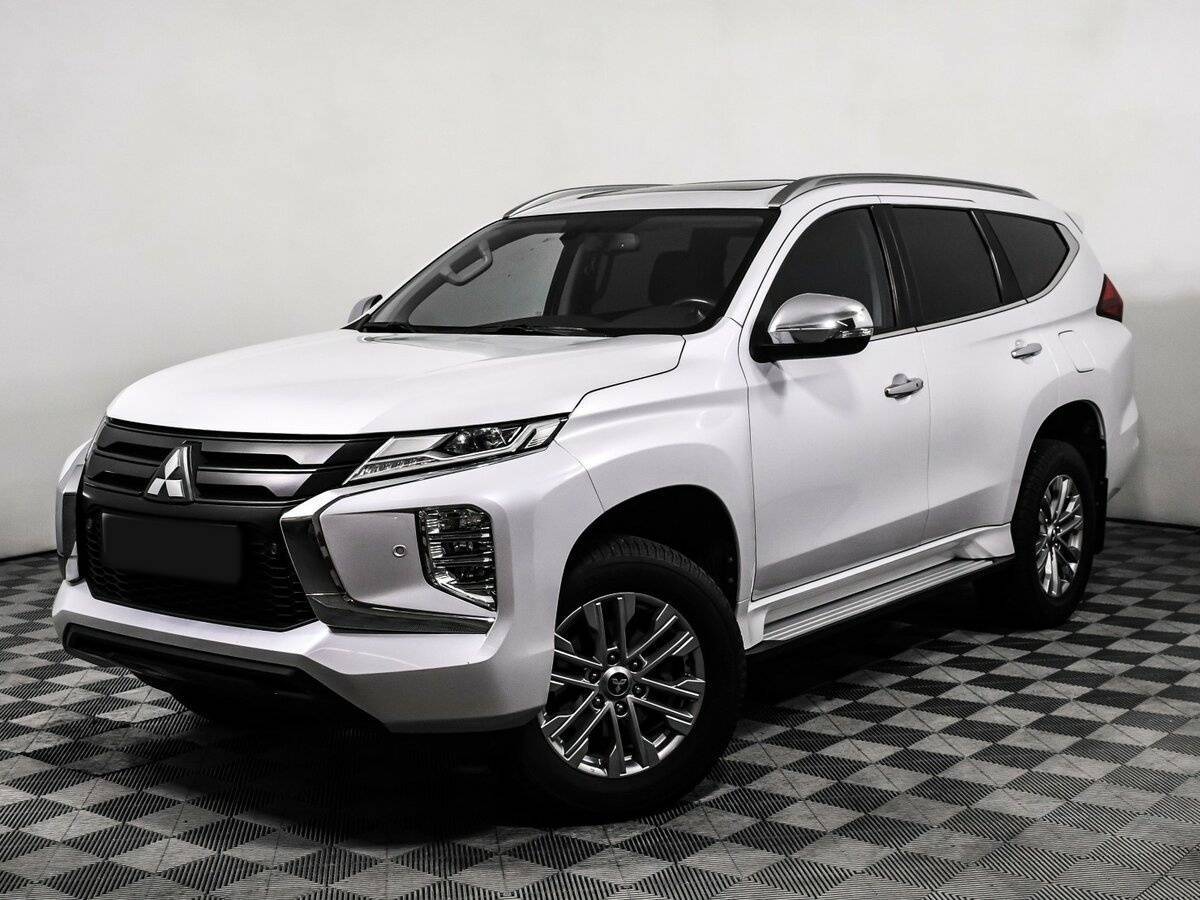 Mitsubishi Pajero Sport с пробегом — 2020 год. Посмотреть фото
