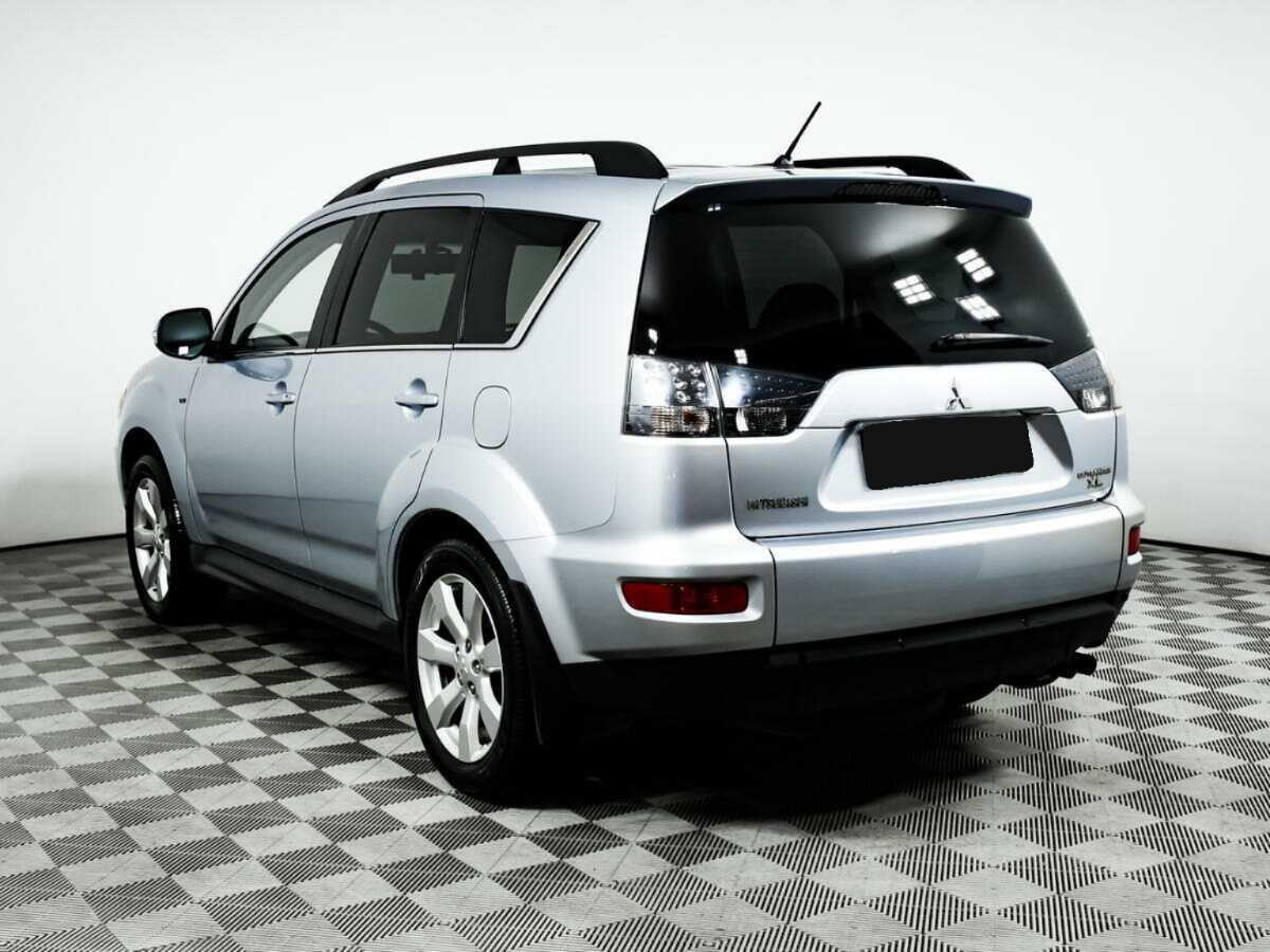 Mitsubishi Outlander с пробегом — 2011 год. Фото: #6