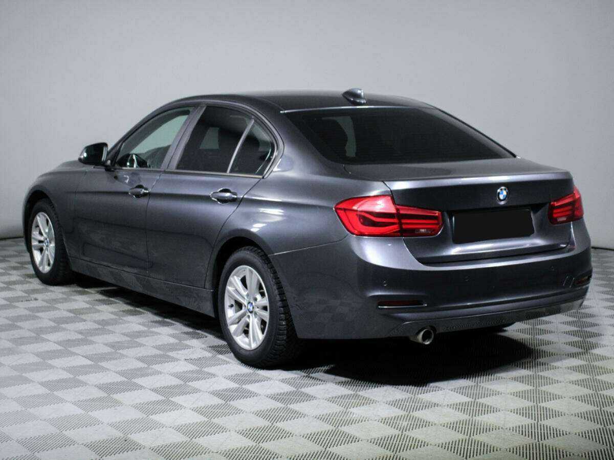 BMW 3 серии с пробегом — 2017 год. Фото: #5