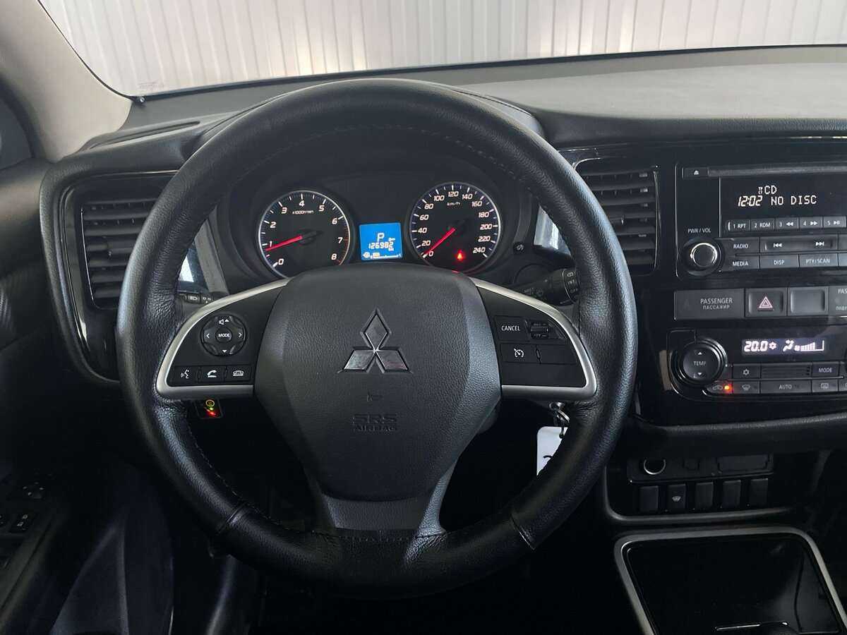 Mitsubishi Outlander с пробегом — 2018 год. Фото: #9