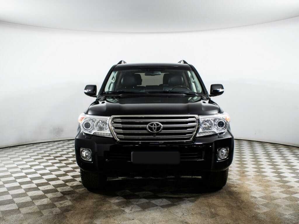 Toyota Land Cruiser с пробегом — 2013 год. Фото: #1