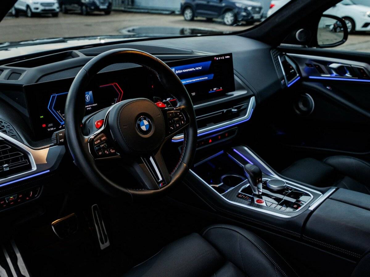 BMW XM с пробегом — 2023 год. Фото: #14