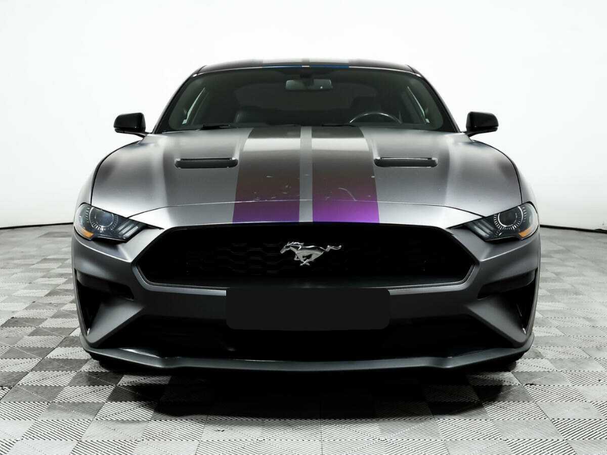 Ford Mustang с пробегом — 2018 год. Фото: #1