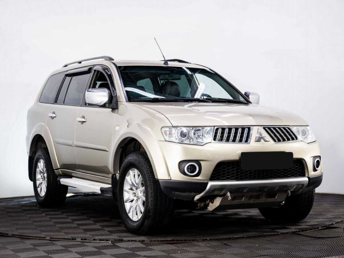 Mitsubishi Pajero Sport с пробегом — 2008 год. Фото: #2