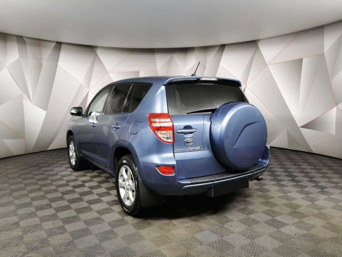 Toyota RAV4 с пробегом — 2011 год. Фото: #3