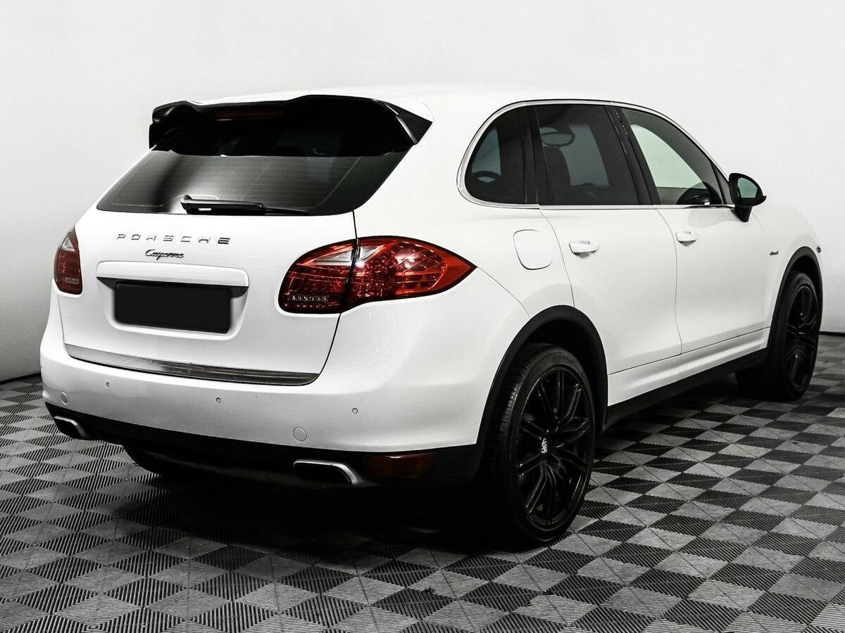Porsche Cayenne с пробегом — 2012 год. Фото: #4