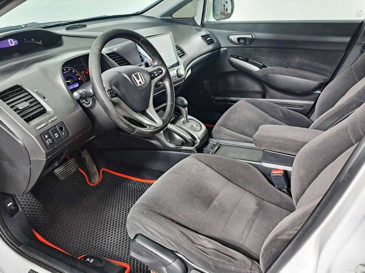 Honda Civic с пробегом — 2007 год. Фото: #15
