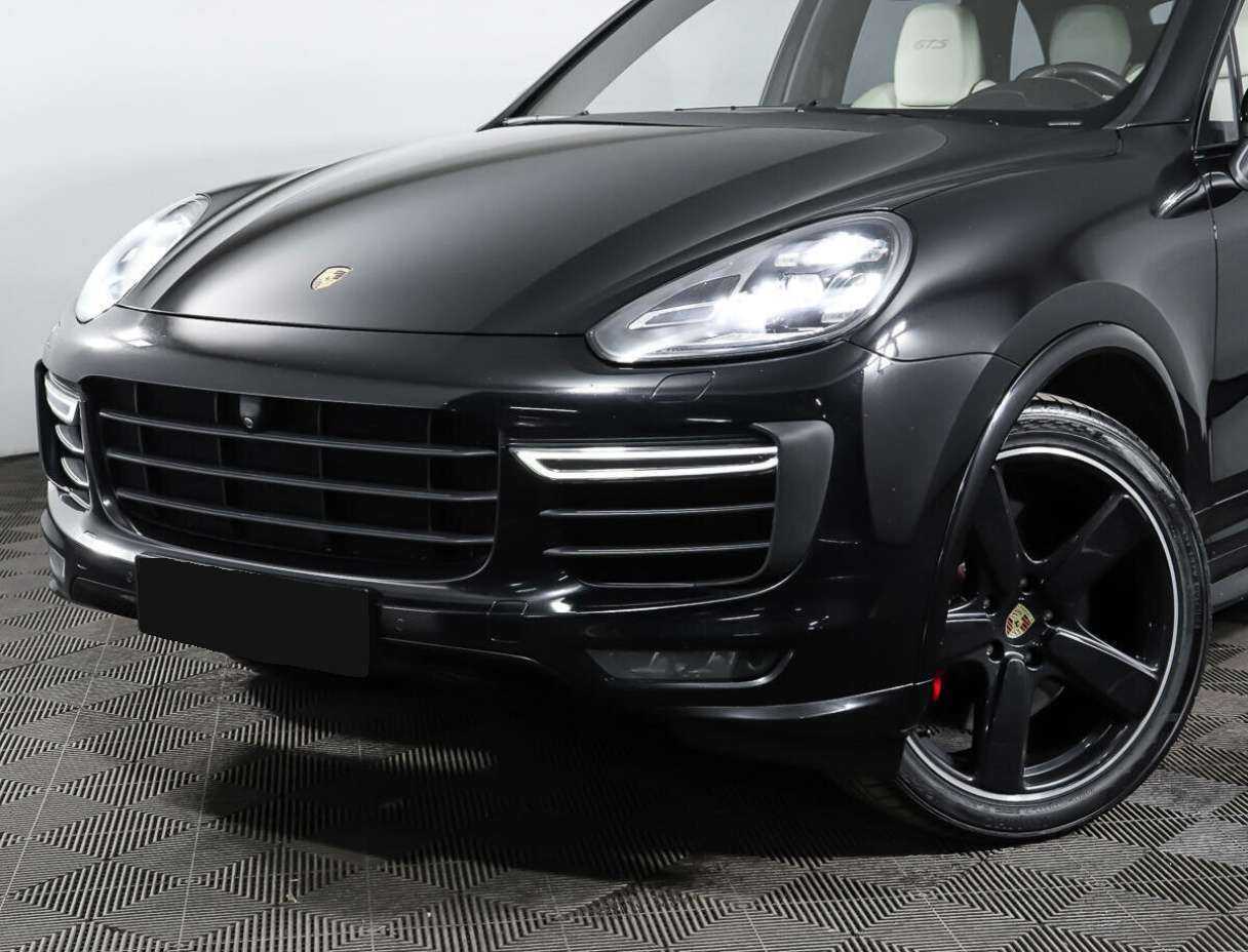 Porsche Cayenne с пробегом — 2015 год. Фото: #26