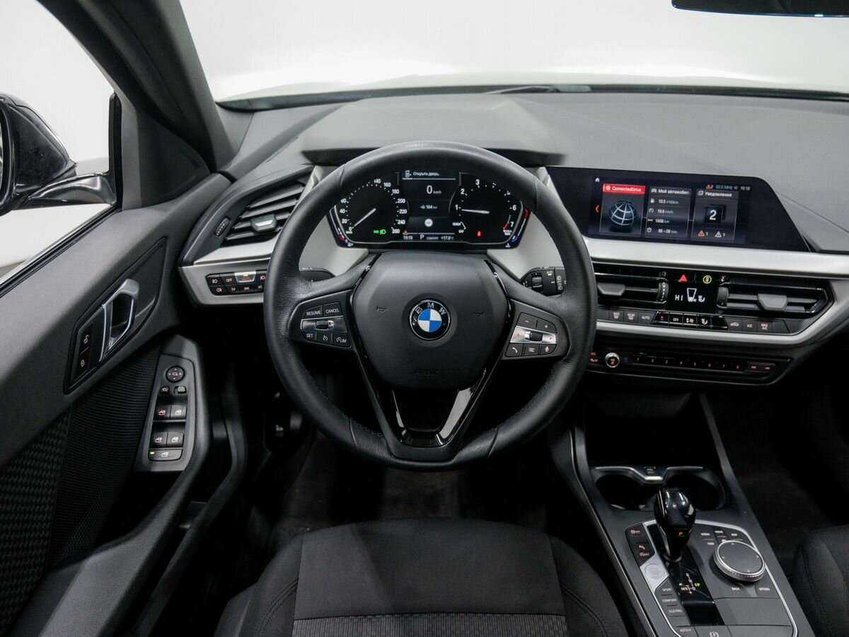 BMW 1 серии с пробегом — 2019 год. Фото: #10