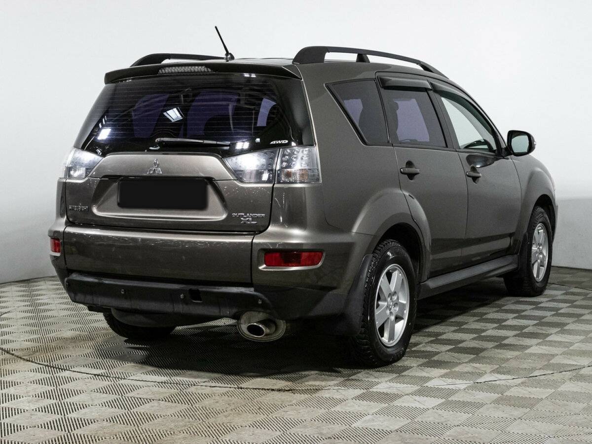 Mitsubishi Outlander с пробегом — 2011 год. Фото: #4
