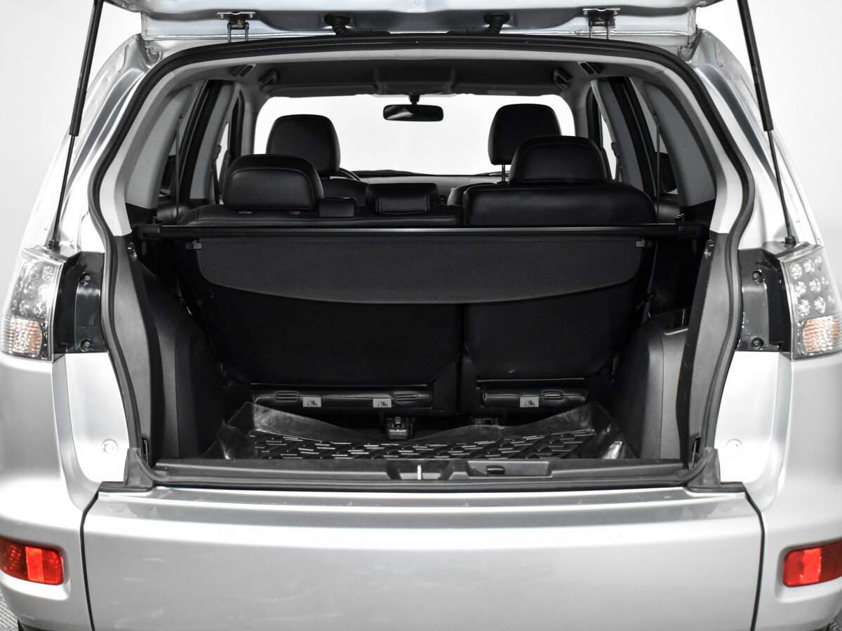 Mitsubishi Outlander с пробегом — 2011 год. Фото: #18