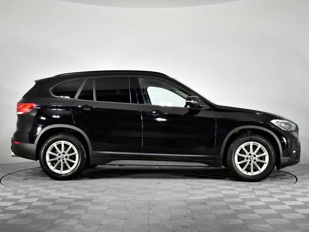 BMW X1 с пробегом — 2019 год. Фото: #3