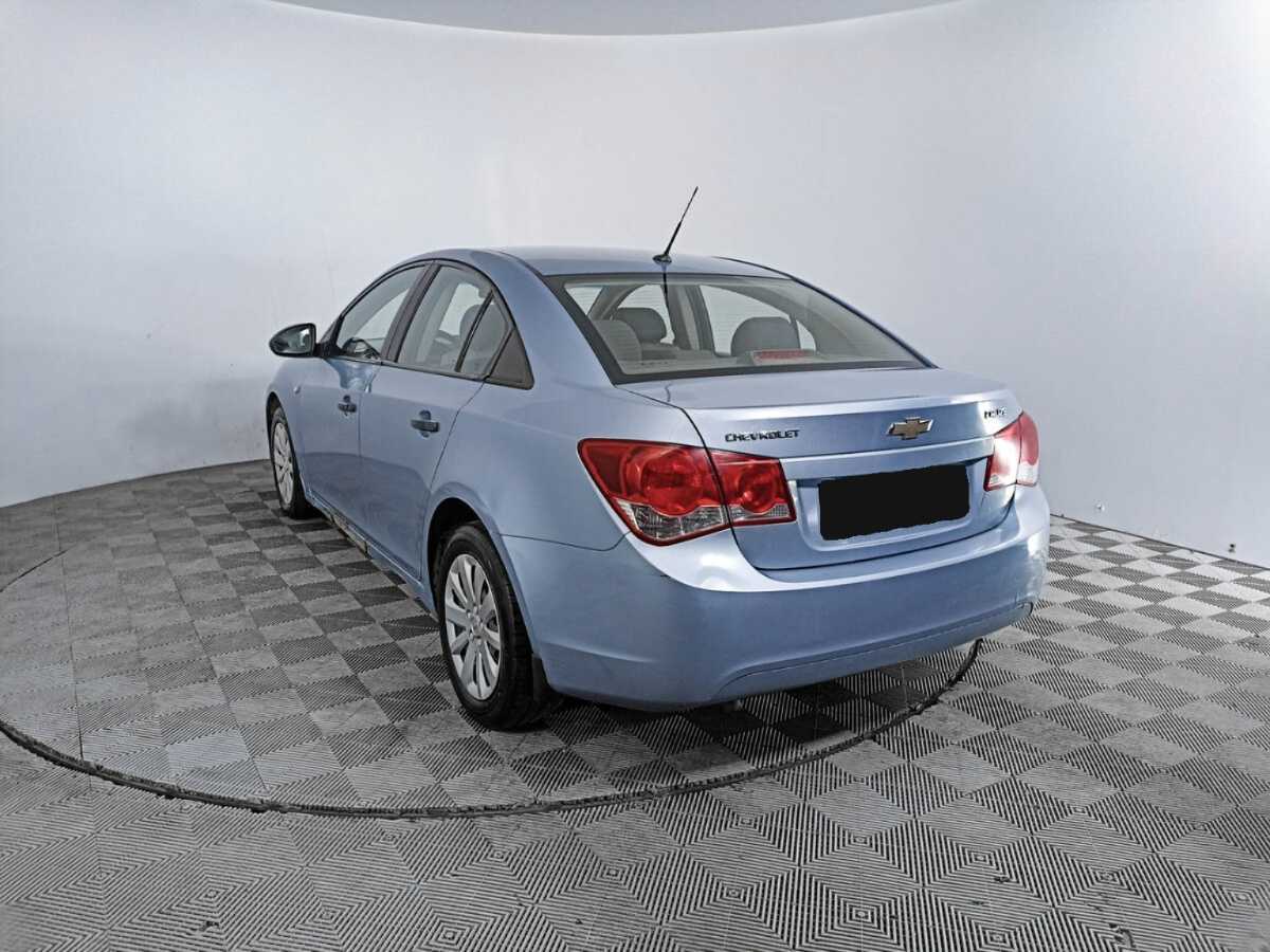 Chevrolet Cruze с пробегом — 2010 год. Фото: #6