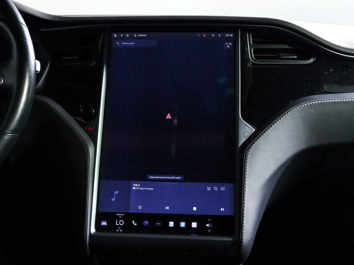 Tesla Model X с пробегом — 2018 год. Фото: #9