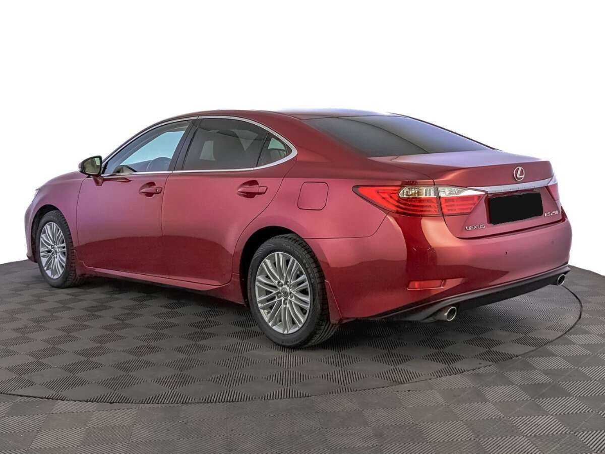 Lexus ES с пробегом — 2013 год. Фото: #6
