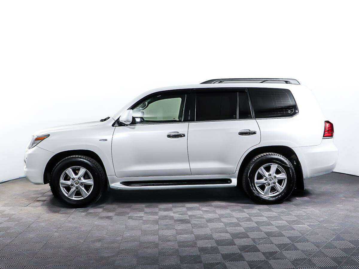 Lexus LX с пробегом — 2011 год. Фото: #6