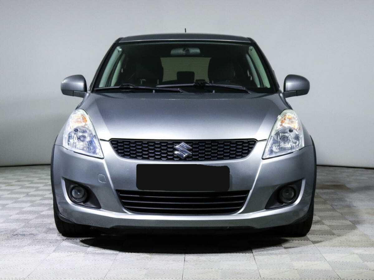 Suzuki Swift с пробегом — 2011 год. Фото: #1