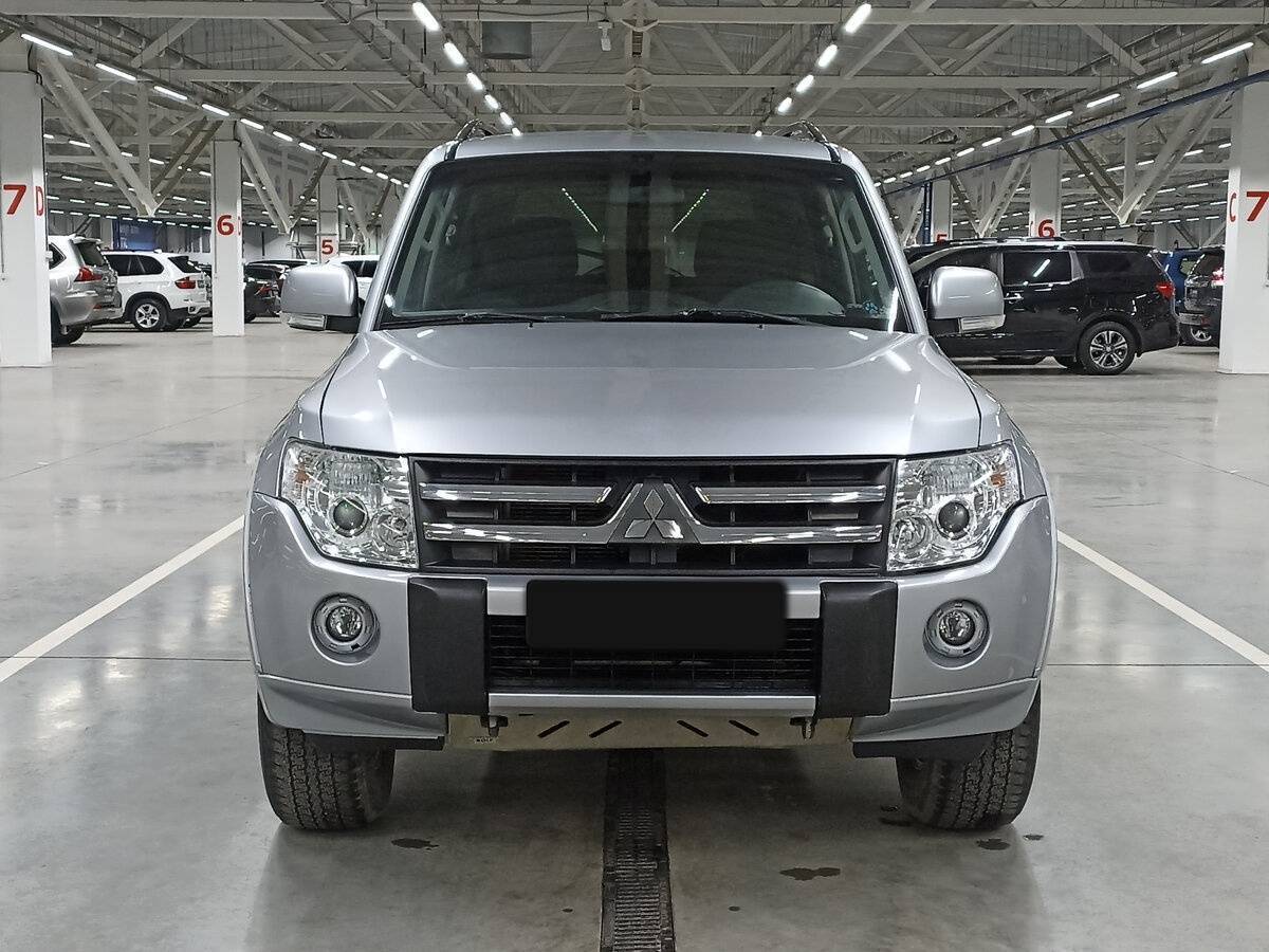 Mitsubishi Pajero с пробегом — 2011 год. Фото: #1