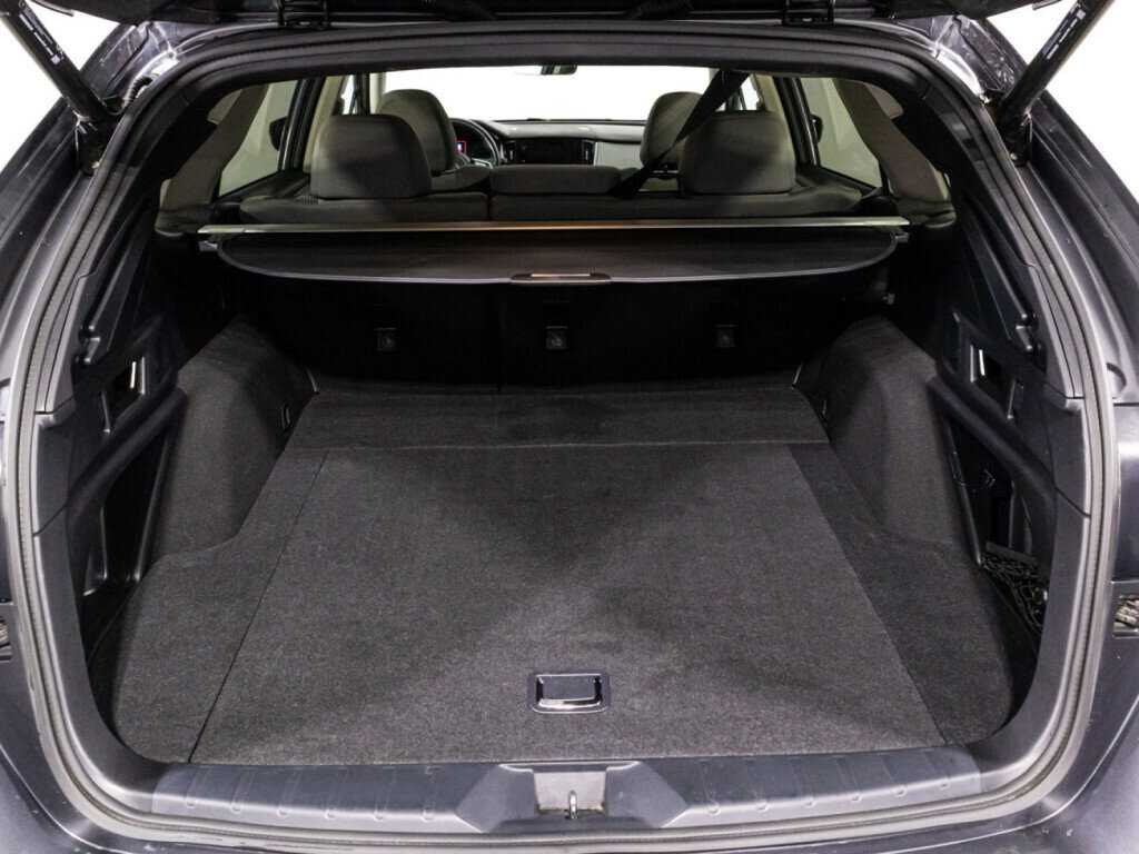 Subaru Outback с пробегом — 2021 год. Фото: #13
