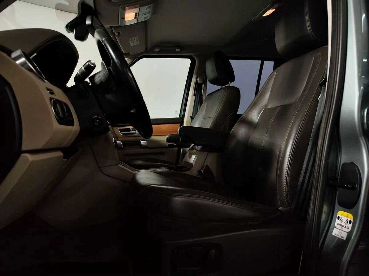 Land Rover Discovery с пробегом — 2014 год. Фото: #6