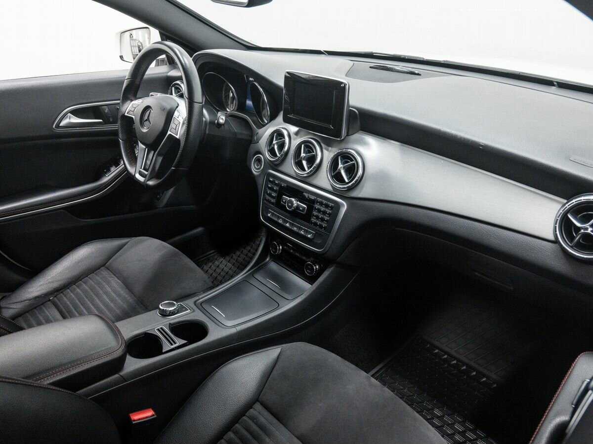 Mercedes-Benz CLA с пробегом — 2014 год. Фото: #7