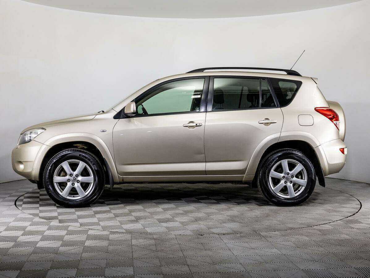 Toyota RAV4 с пробегом — 2007 год. Фото: #7