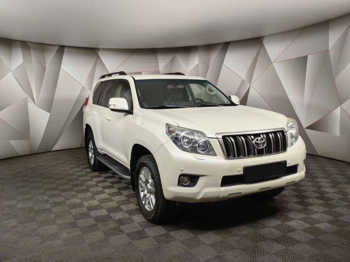 Toyota Land Cruiser Prado с пробегом — 2012 год. Фото: #2