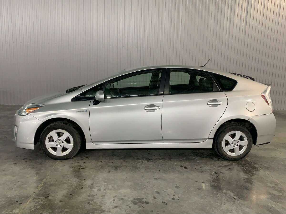 Toyota Prius с пробегом — 2009 год. Фото: #7
