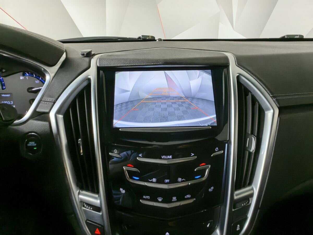 Cadillac SRX с пробегом — 2014 год. Фото: #15