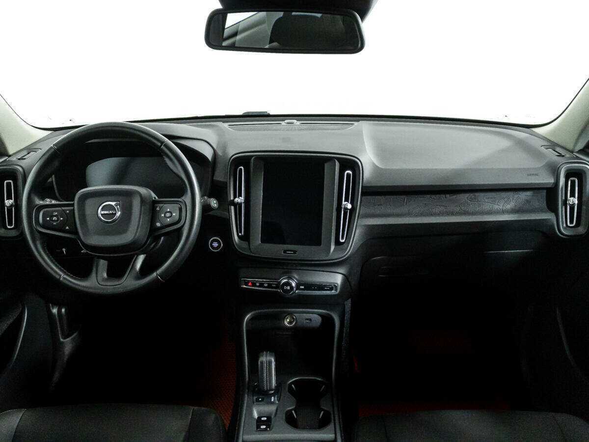 Volvo XC40 с пробегом — 2018 год. Фото: #12
