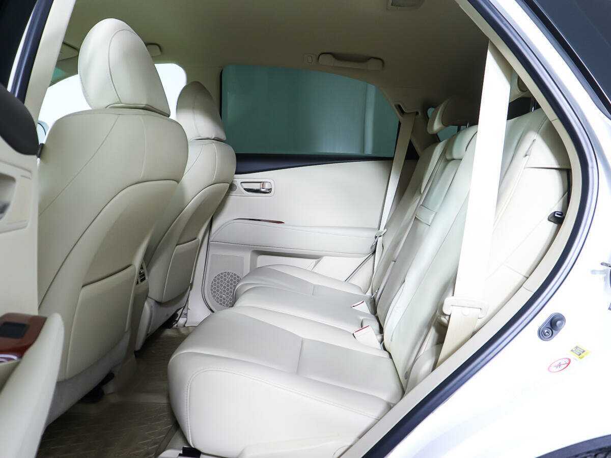 Lexus RX с пробегом — 2011 год. Фото: #9