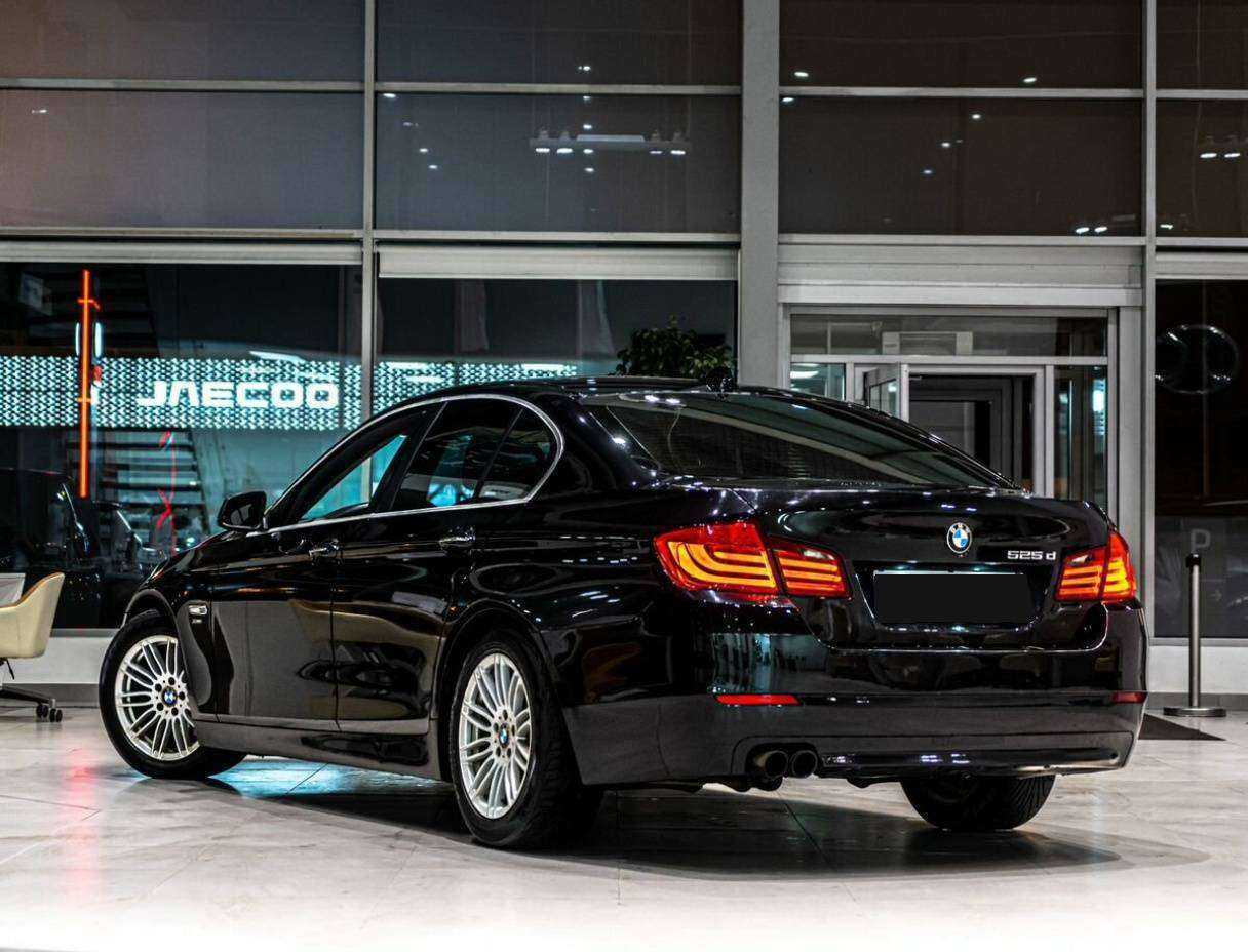 BMW 5 серии с пробегом — 2012 год. Фото: #3