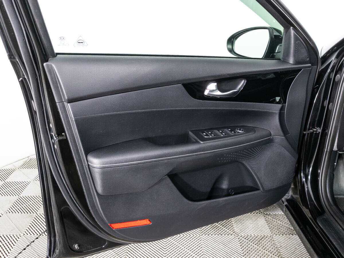 Kia Cerato с пробегом — 2021 год. Фото: #21