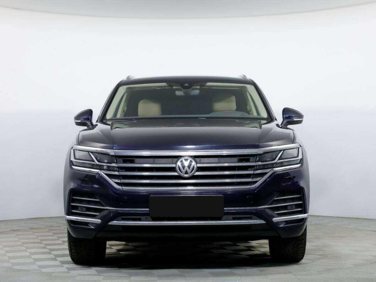 Volkswagen Touareg с пробегом — 2020 год. Фото: #1