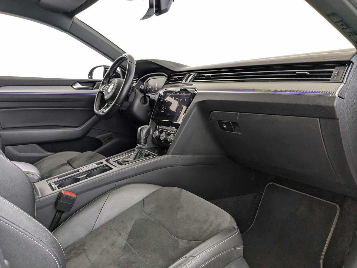 Volkswagen Arteon с пробегом — 2020 год. Фото: #8