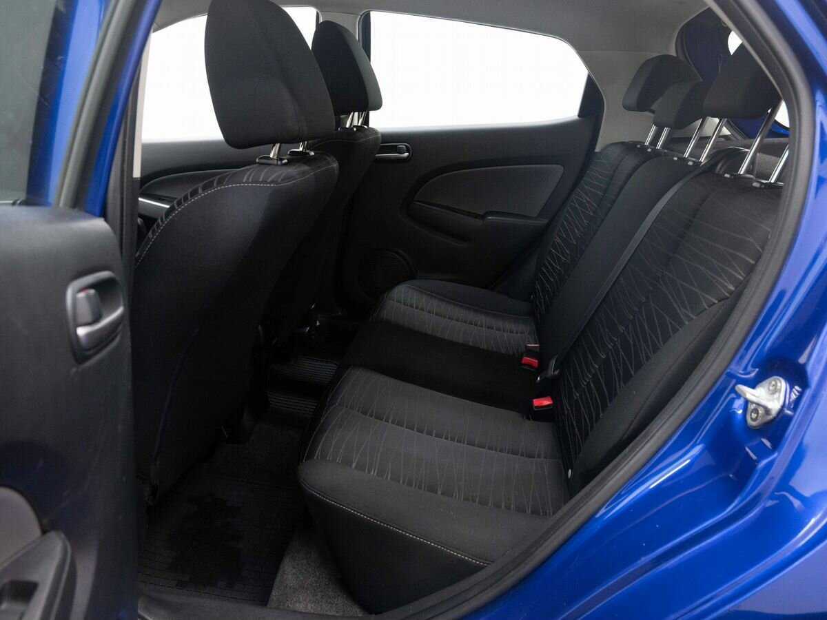 Mazda 2 с пробегом — 2009 год. Фото: #10