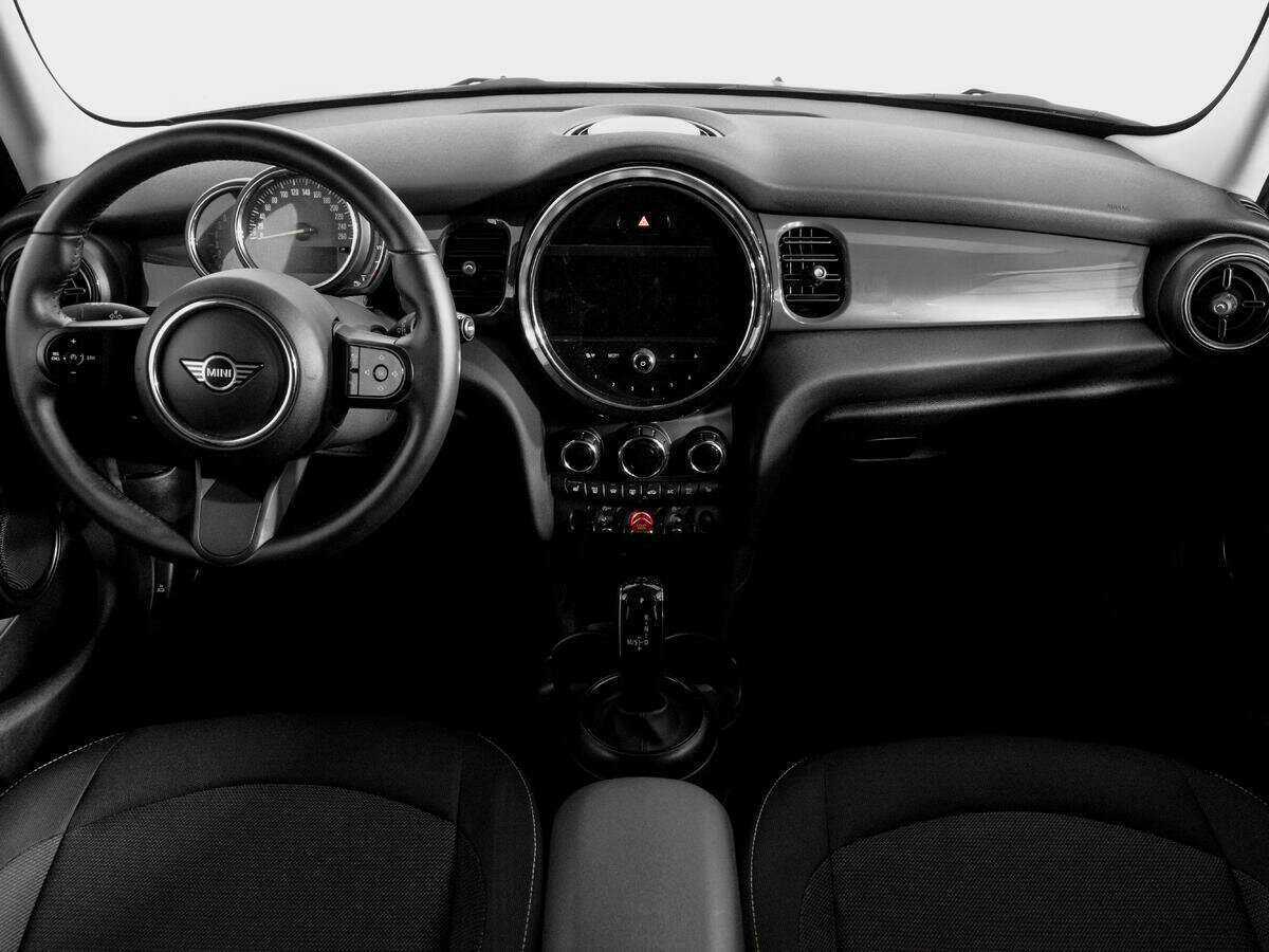Mini Hatch с пробегом — 2021 год. Фото: #11