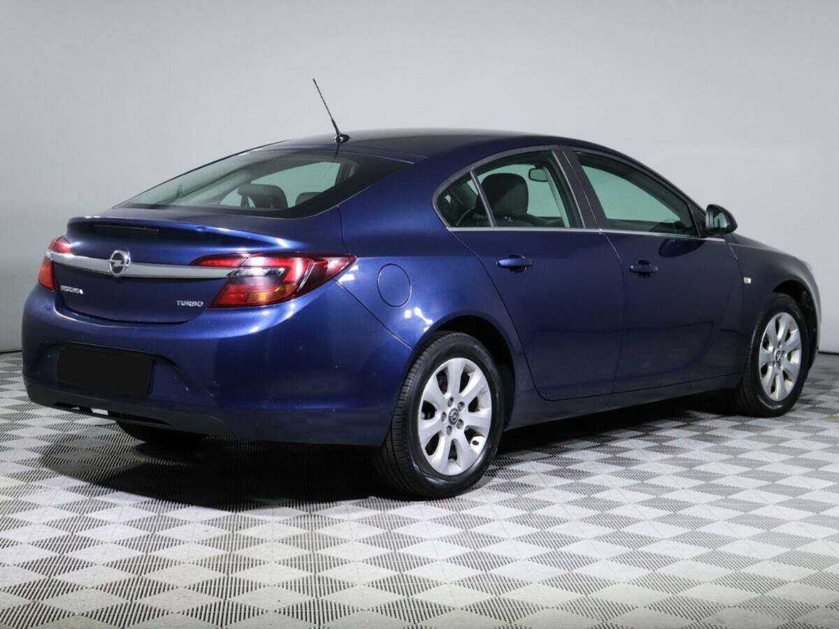 Opel Insignia с пробегом — 2014 год. Фото: #3